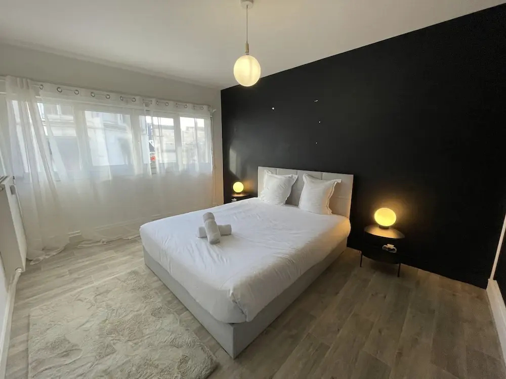Apartment in Le Mans Near Train Station
