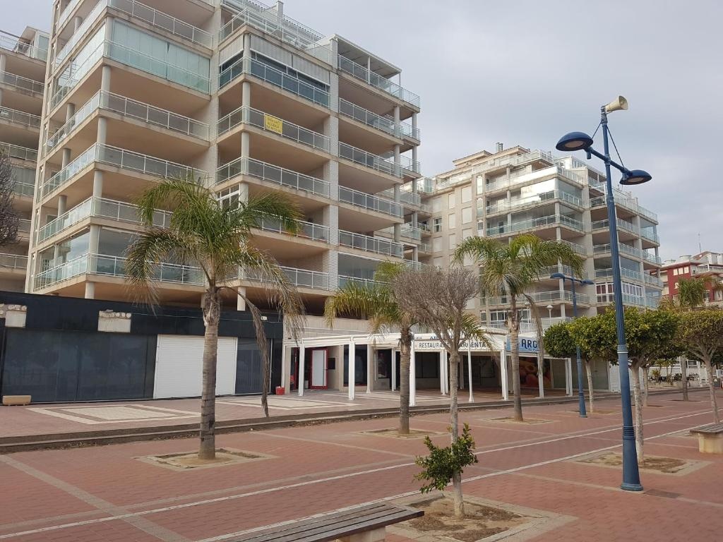 1ª LINEA DE PLAYA PEÑISCOLA