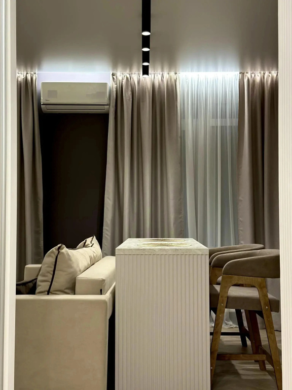 Room (Рум) — 5
