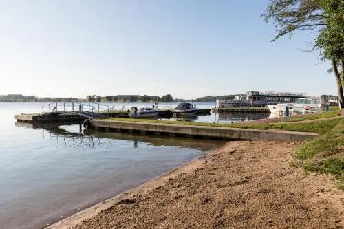 Beach & Waterfront