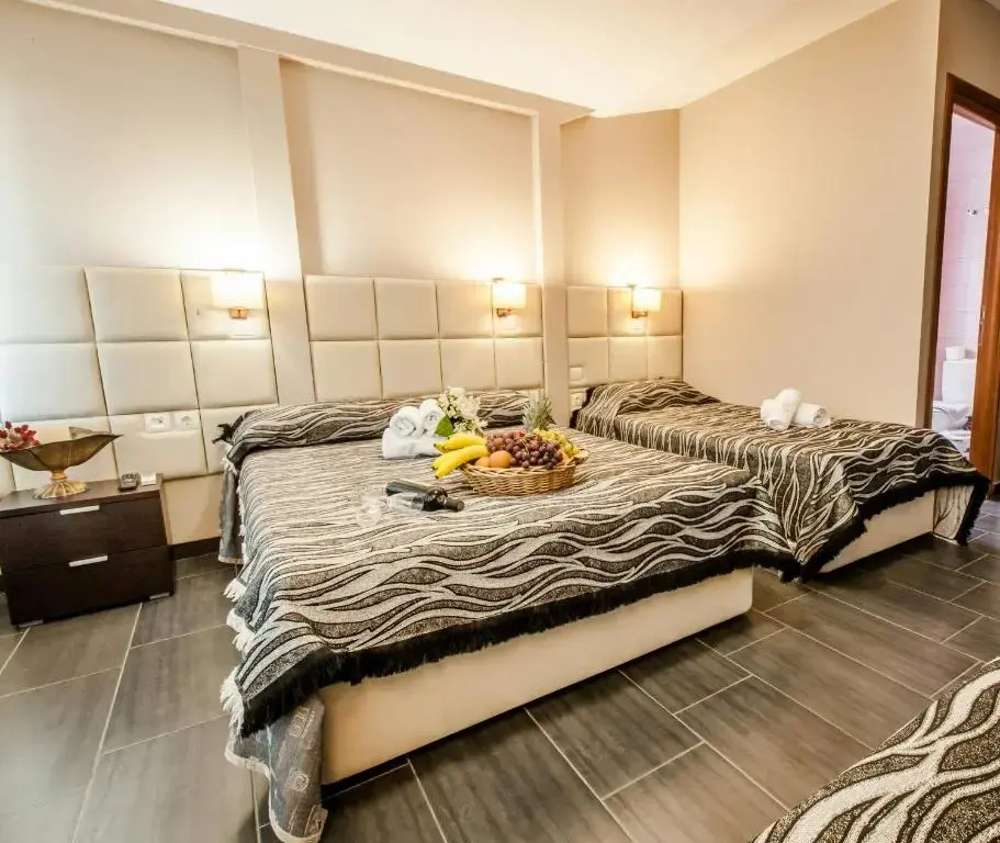 Deluxe Quadruple room