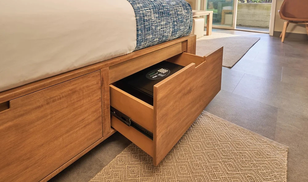 Standard Double room beachfront (full double bed)