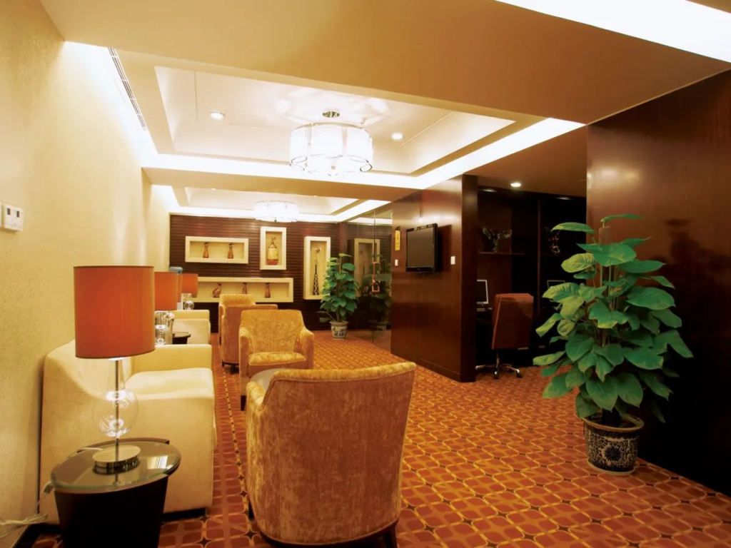 Lobby & Reception
