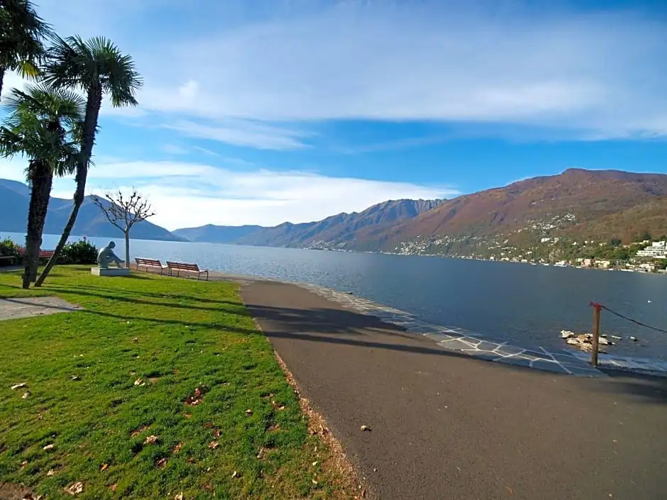 Beach & Waterfront