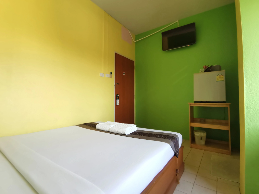 Standard Double room (full double bed)