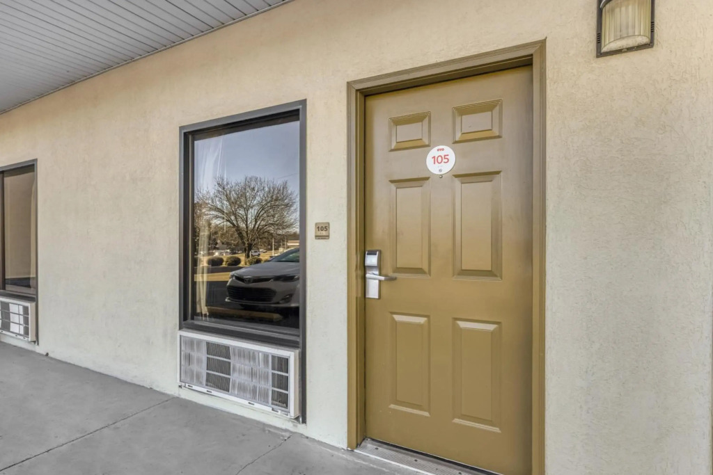 OYO Hotel Grenada West - фото 27