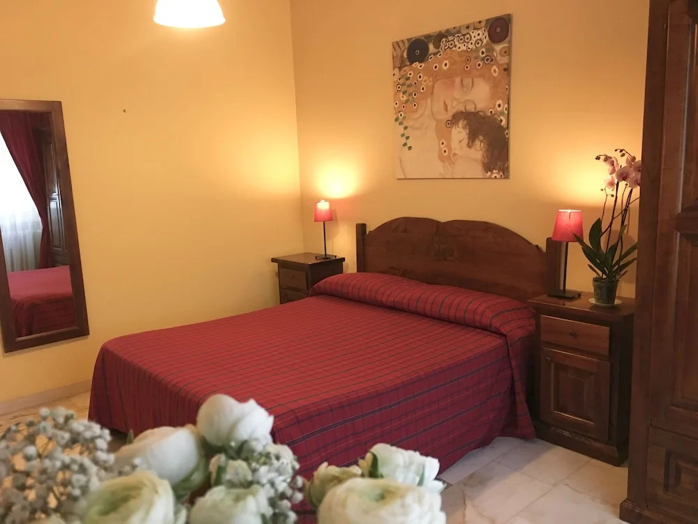 Economy room