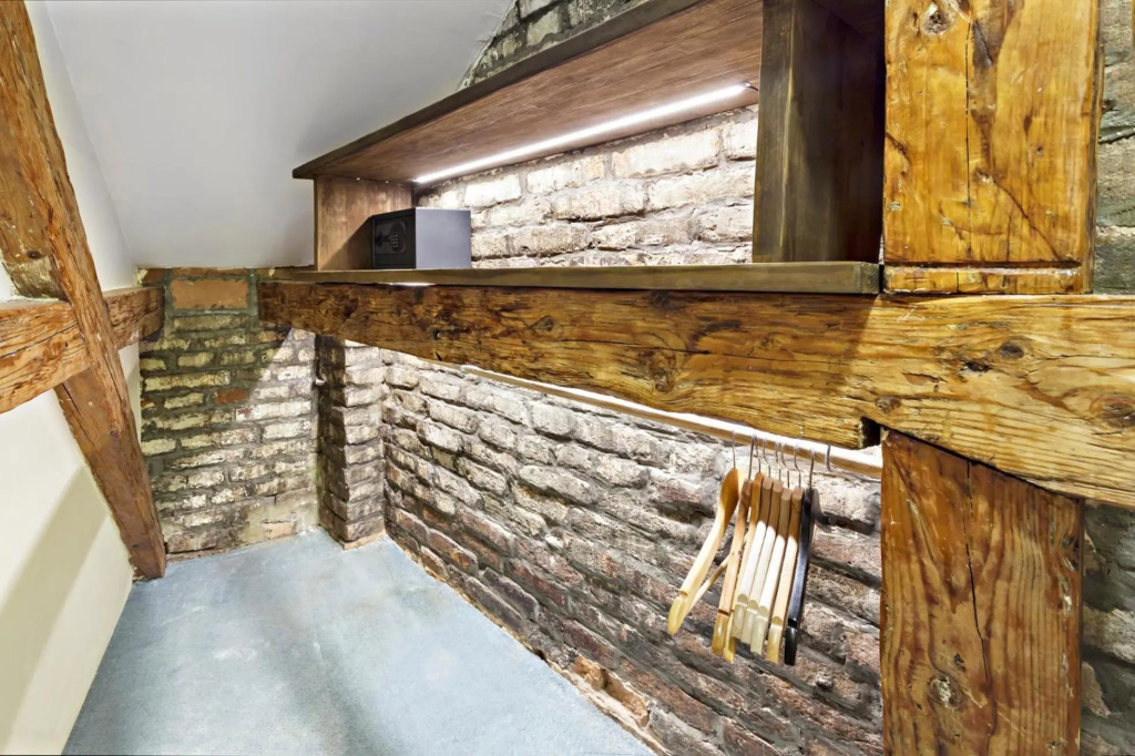 SuperB Luxury Suites