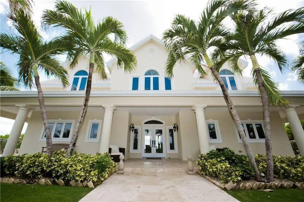 On The Rocks By Grand Cayman Villas & Condos