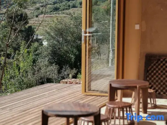 There is a Yichen family in the mountain(Shaxi Lighthouse Village Store)