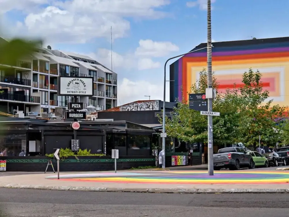 Chic 1-bed Apartment Near Canberra's Bustling CBD