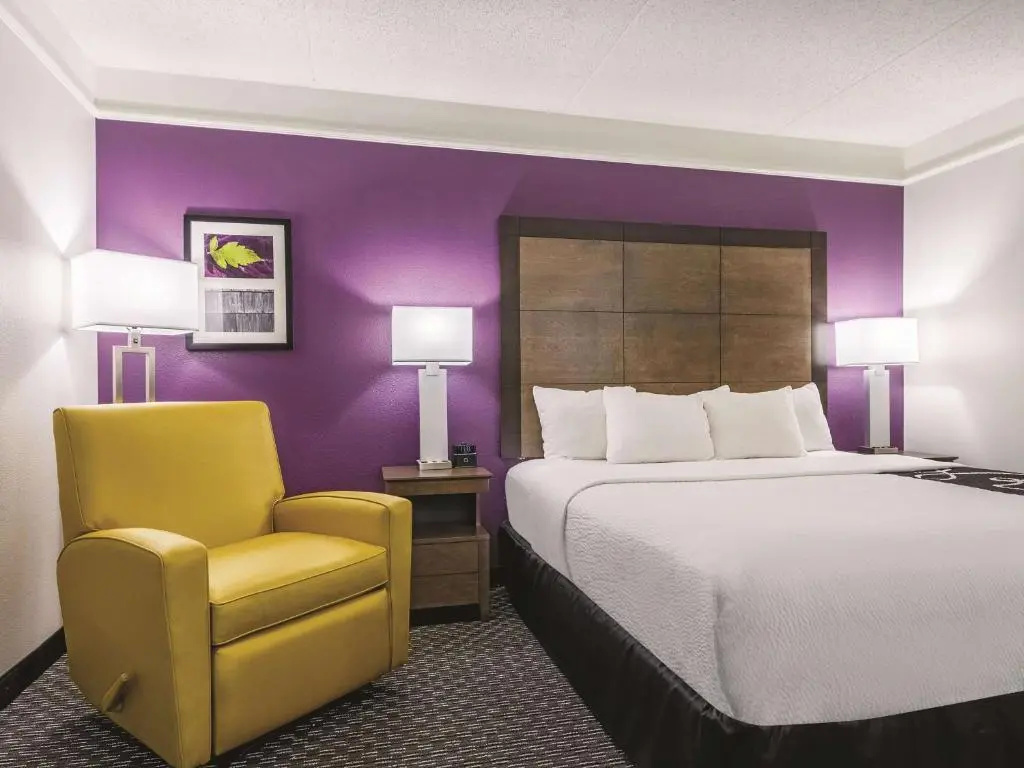 La Quinta Inn & Suites by Wyndham Alexandria Airport - Chambres