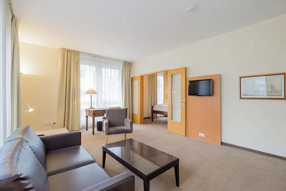 Deluxe Suite