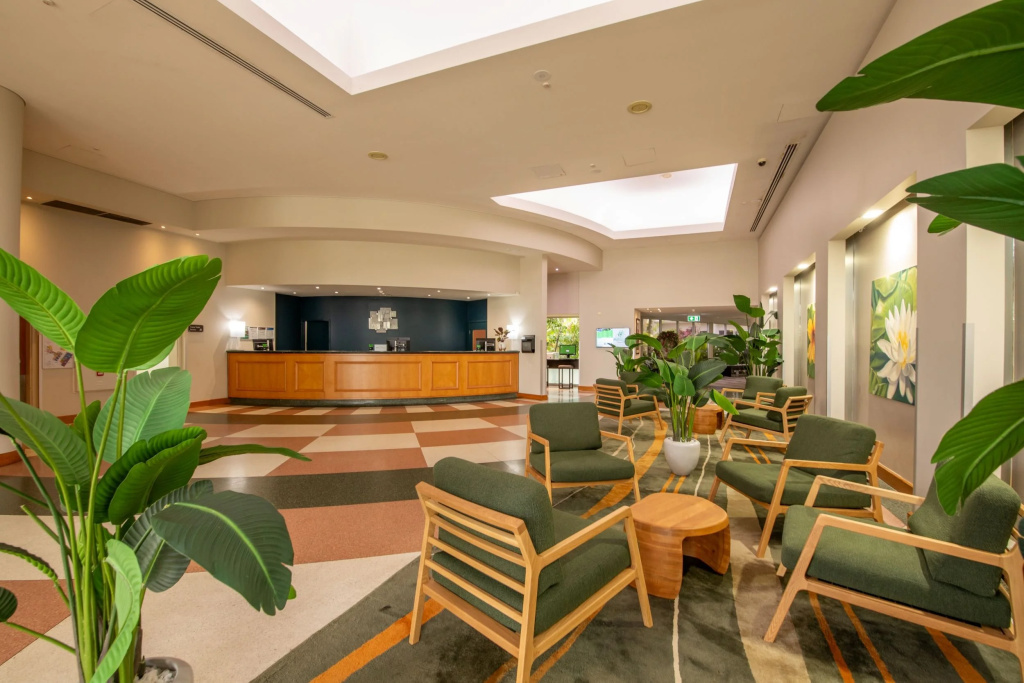 Cairns Harbourside Hotel