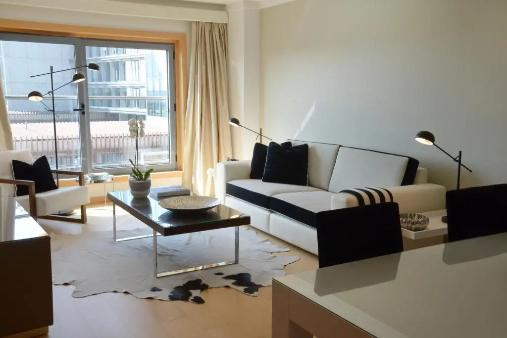 1 Bedroom Apartment with river view