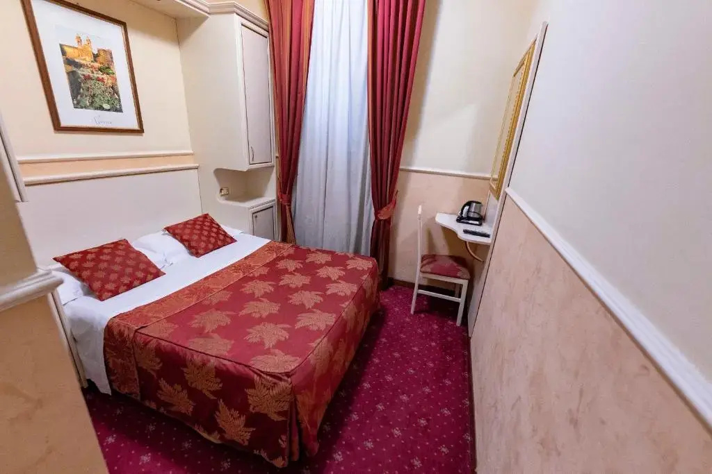 Hotel Anfiteatro Flavio - Chambres