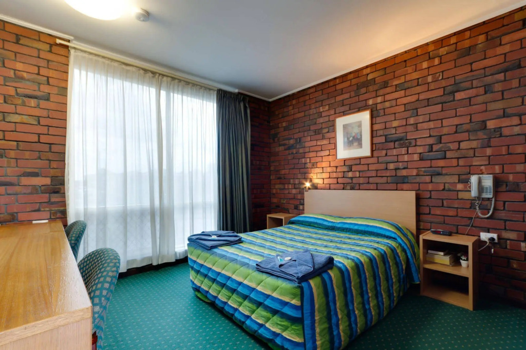 Enfield Motel by null