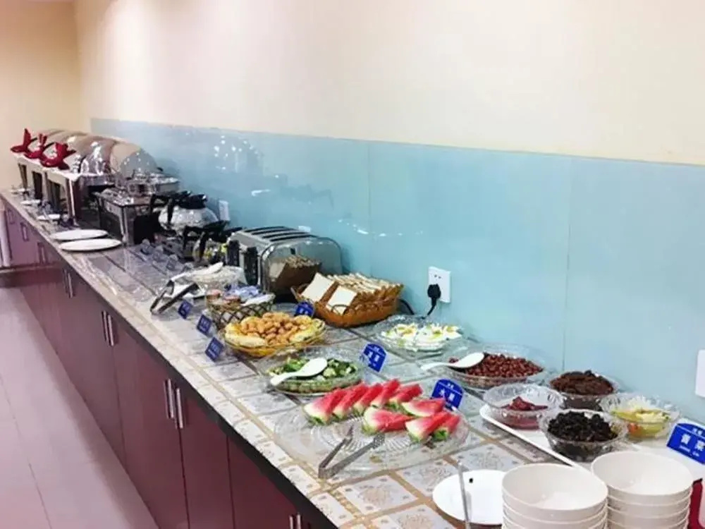 Food & Beverage
