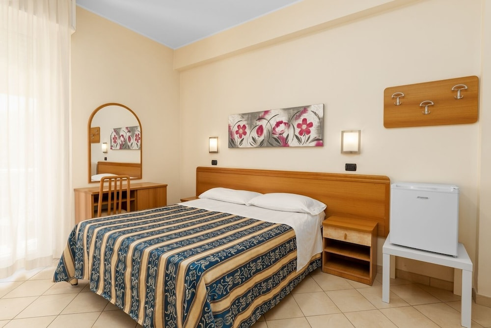 Comfort room with balcony