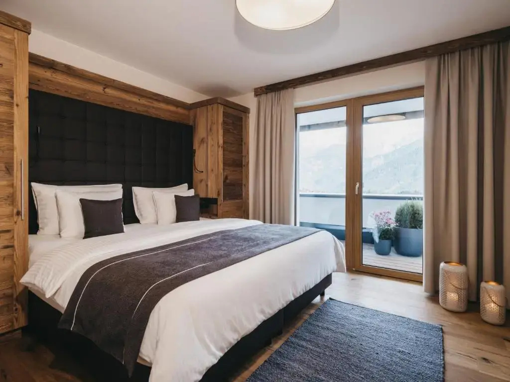 4 Bedrooms Superior Apartment
