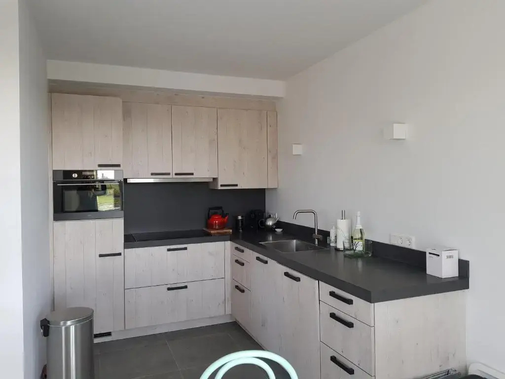 2 Bedrooms Cottage