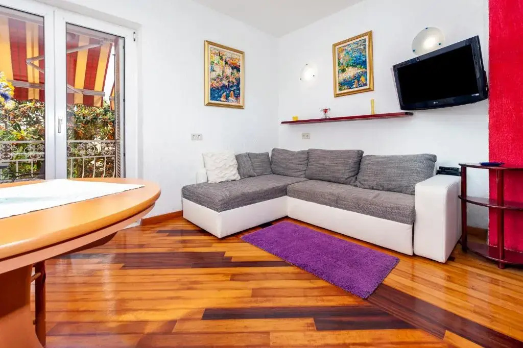 Guesthouse Ava - Chambres