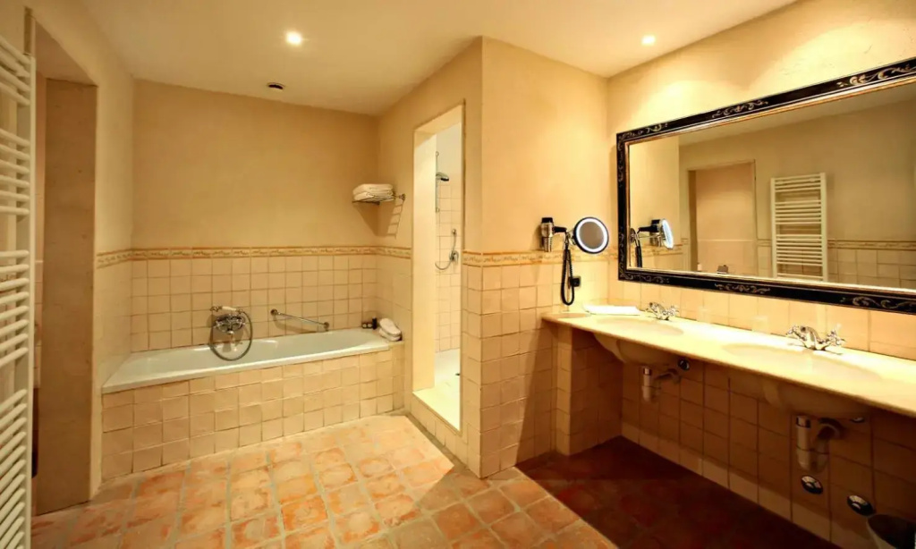 Hotel photo 30
