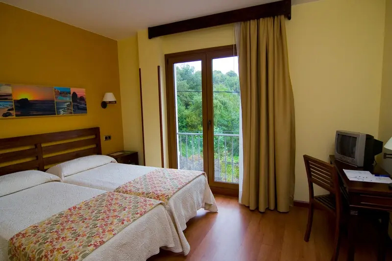 Standard Double room with balcony (twin beds)