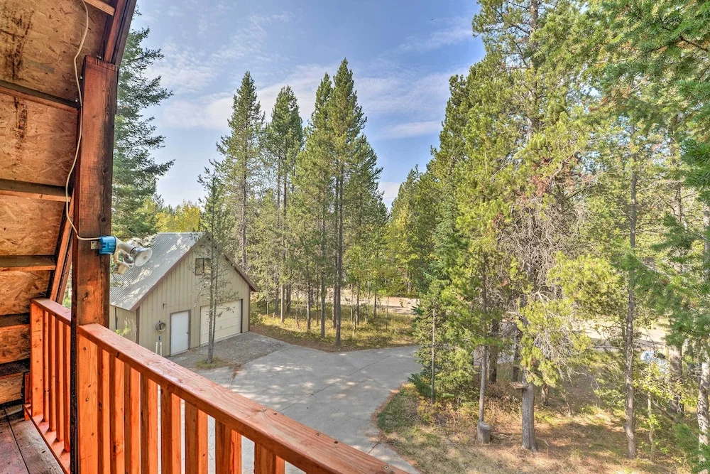 Family Cabin w/ Fire Pit - 25 Miles to Yellowstone