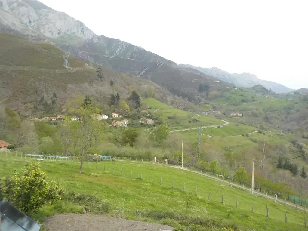 Apartamentos Rurales La Husteriza