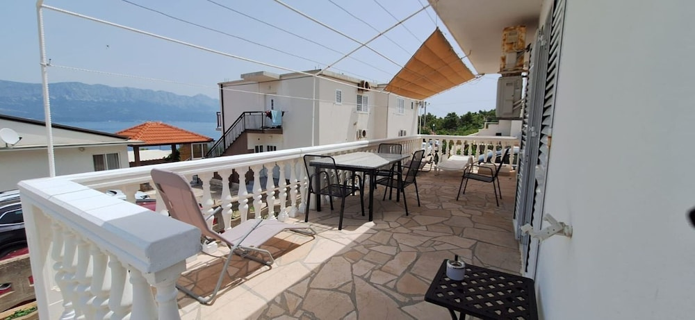 House Karmela