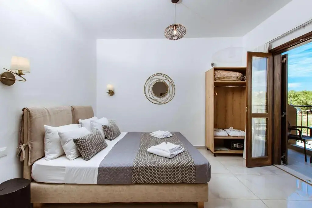Standard Quadruple room with sea view