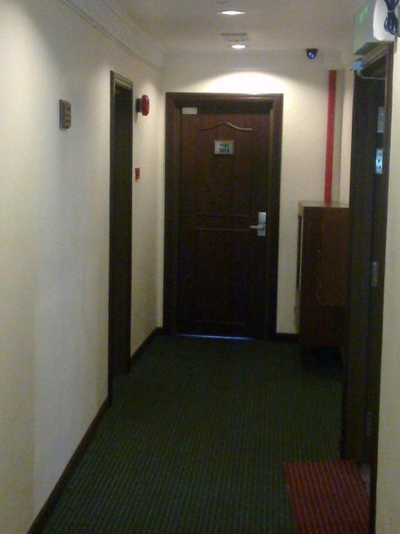 Hotel Remix