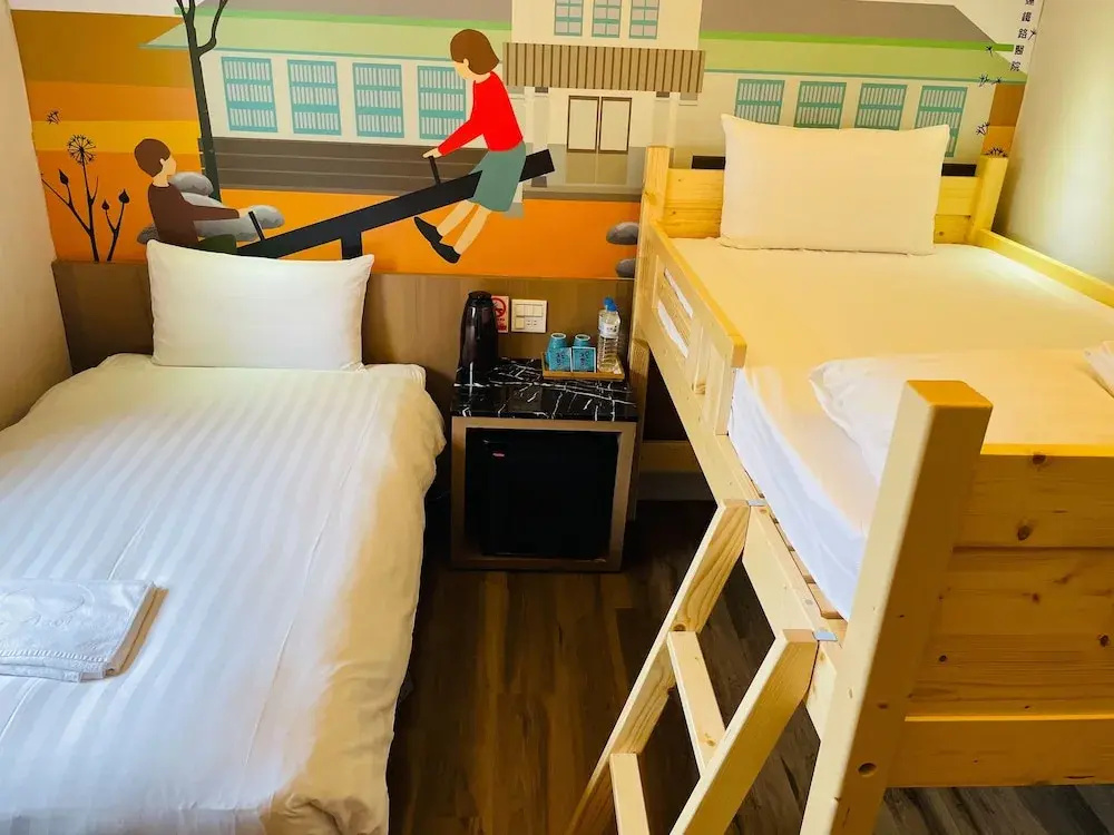 Economy room