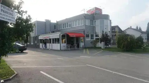 Hotel photo 13