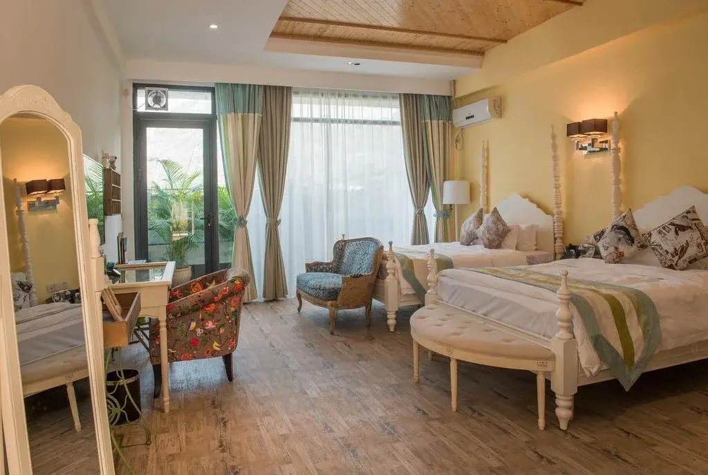 Bedroom