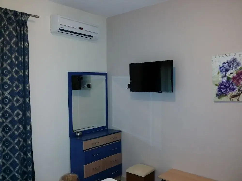 Standard Double room with balcony (full double bed)