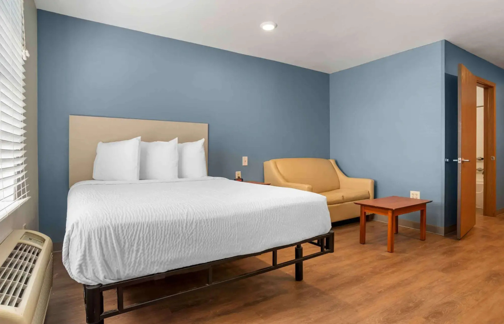 WoodSpring Suites West Melbourne I-95