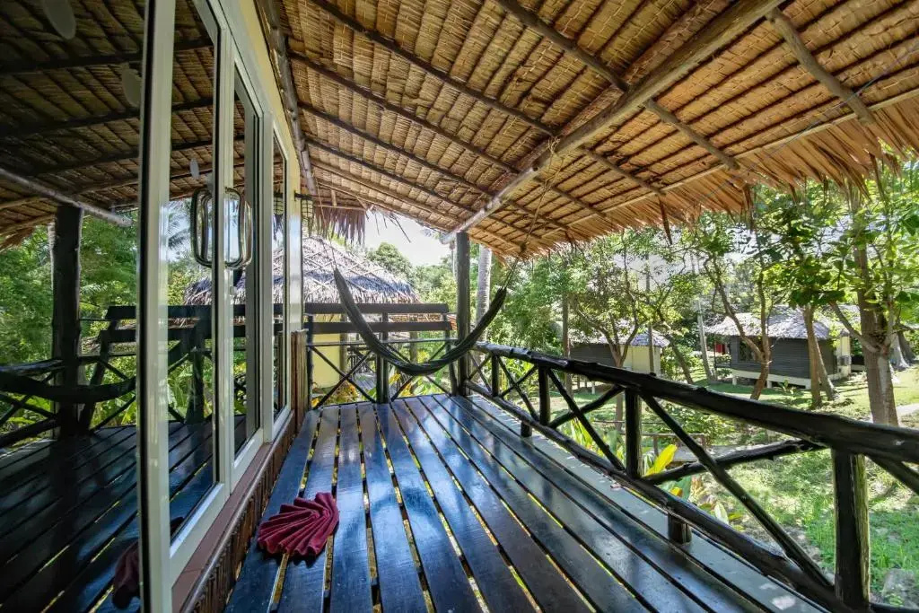 Balcony & Terrace