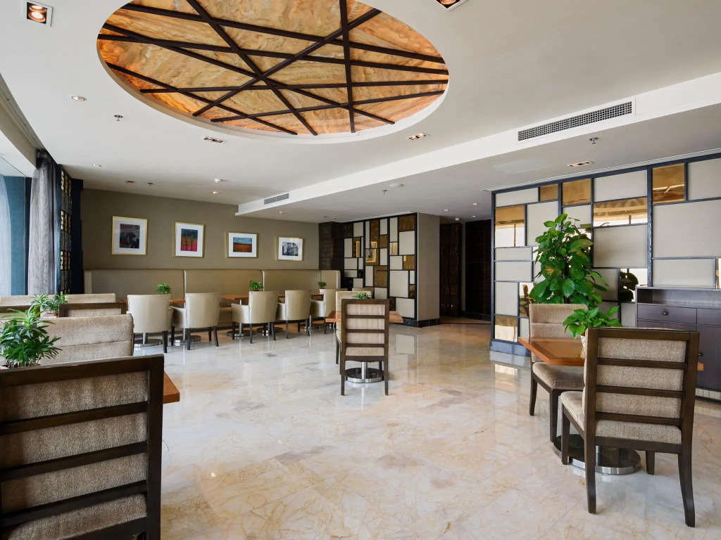 Lake View Hotel — фото 2