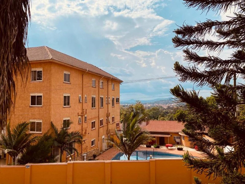 Admiral hotel