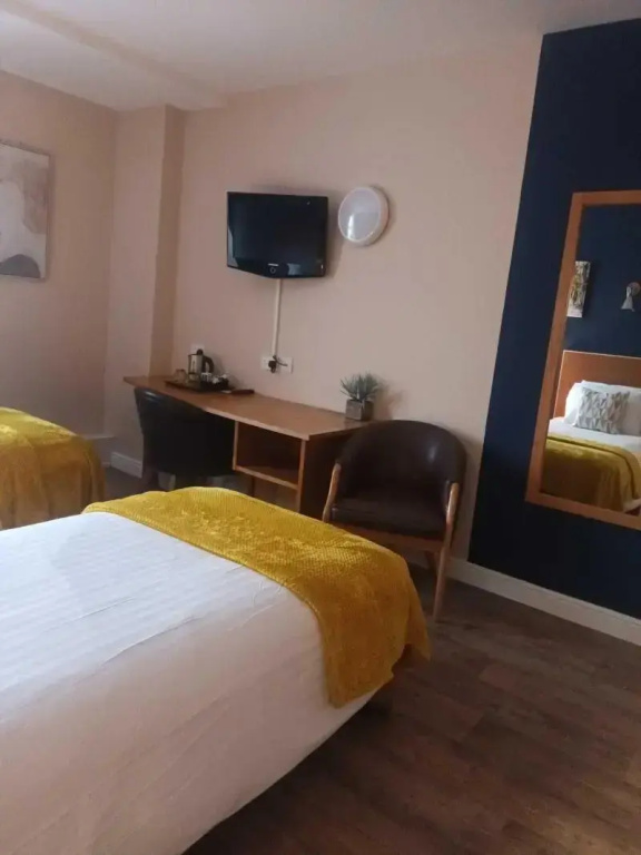 Standard Double room (twin beds)