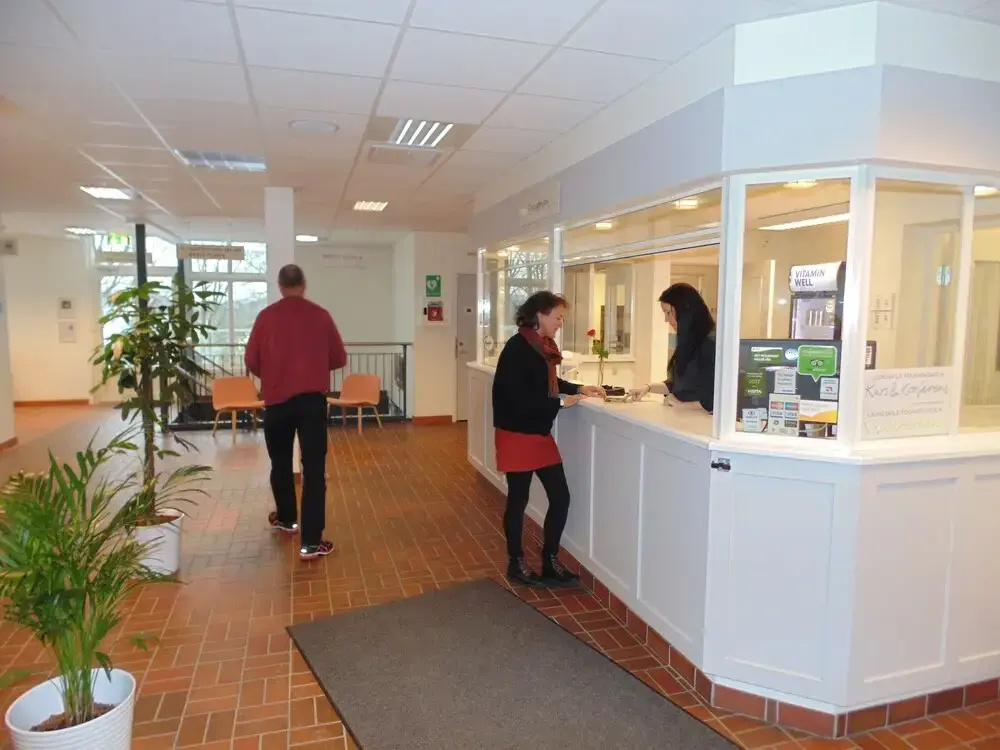 Lobby & Reception