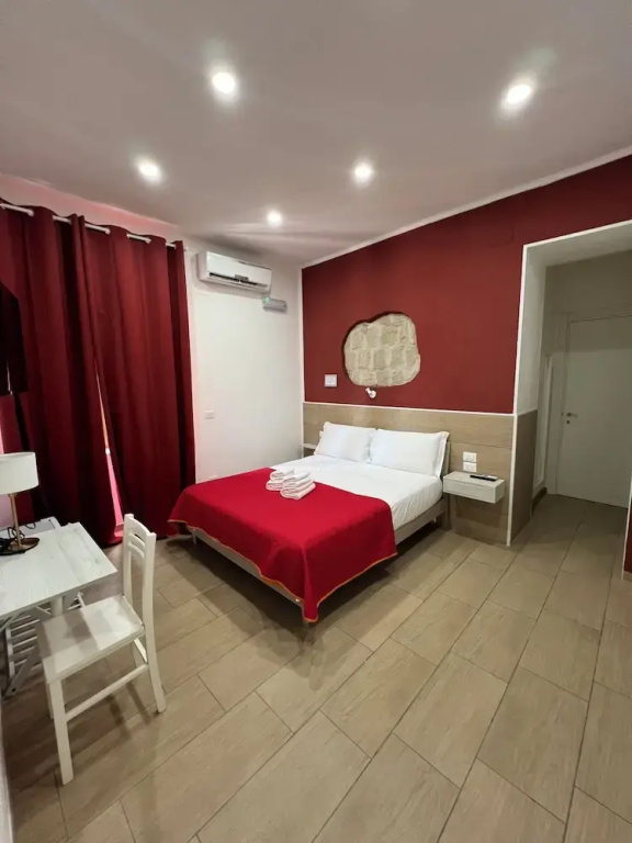 Economy room