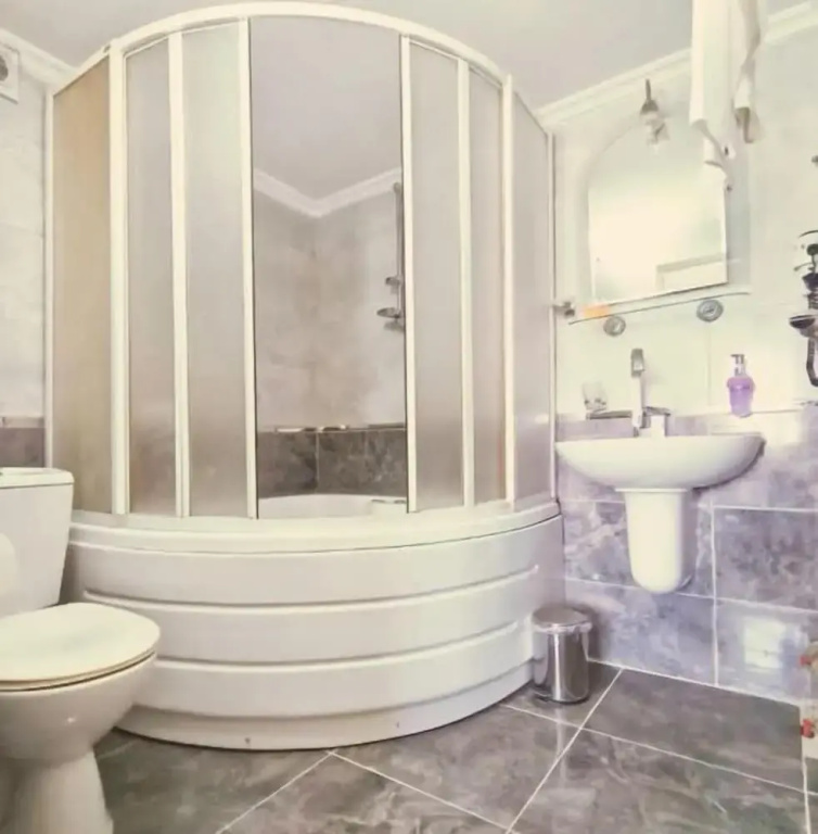 Comfort room