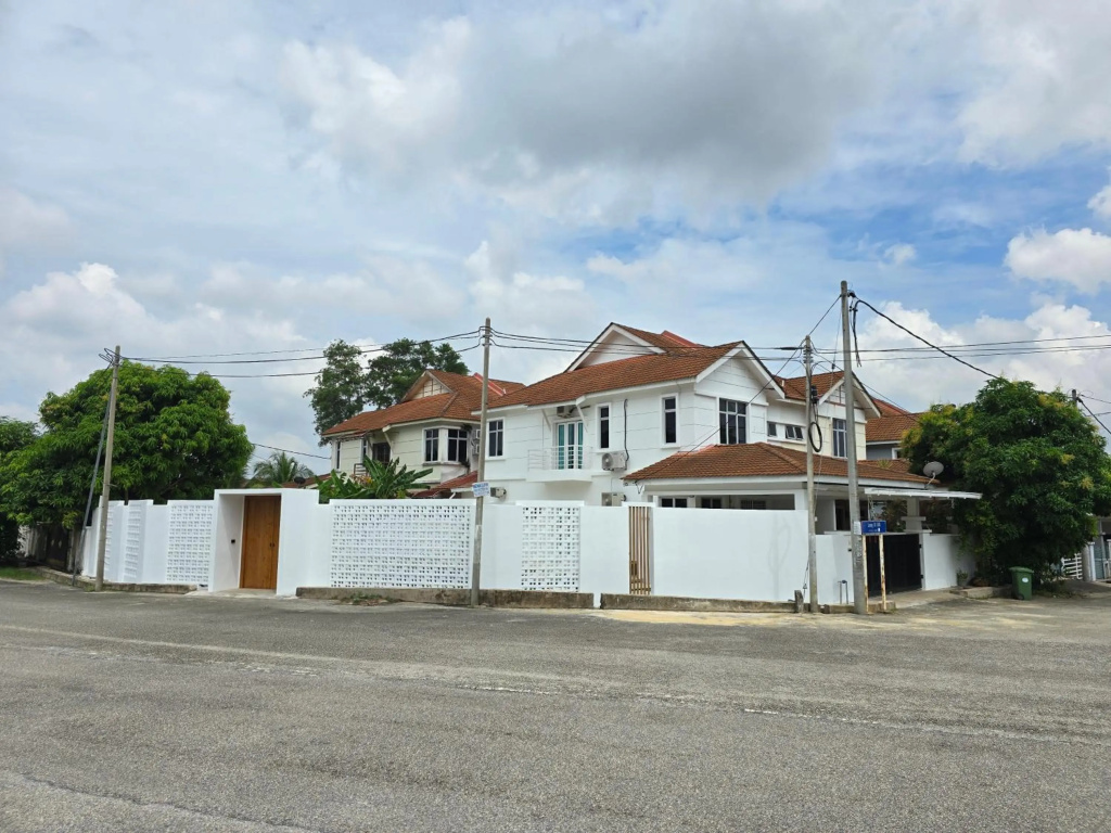 Homestay Kuantan Casa Yara, 2 Storey Corner House
