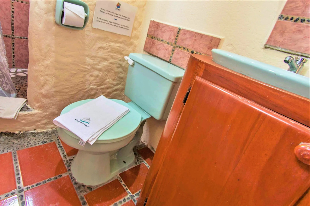 CASA DEL LAGO LODGING HOUSE by null