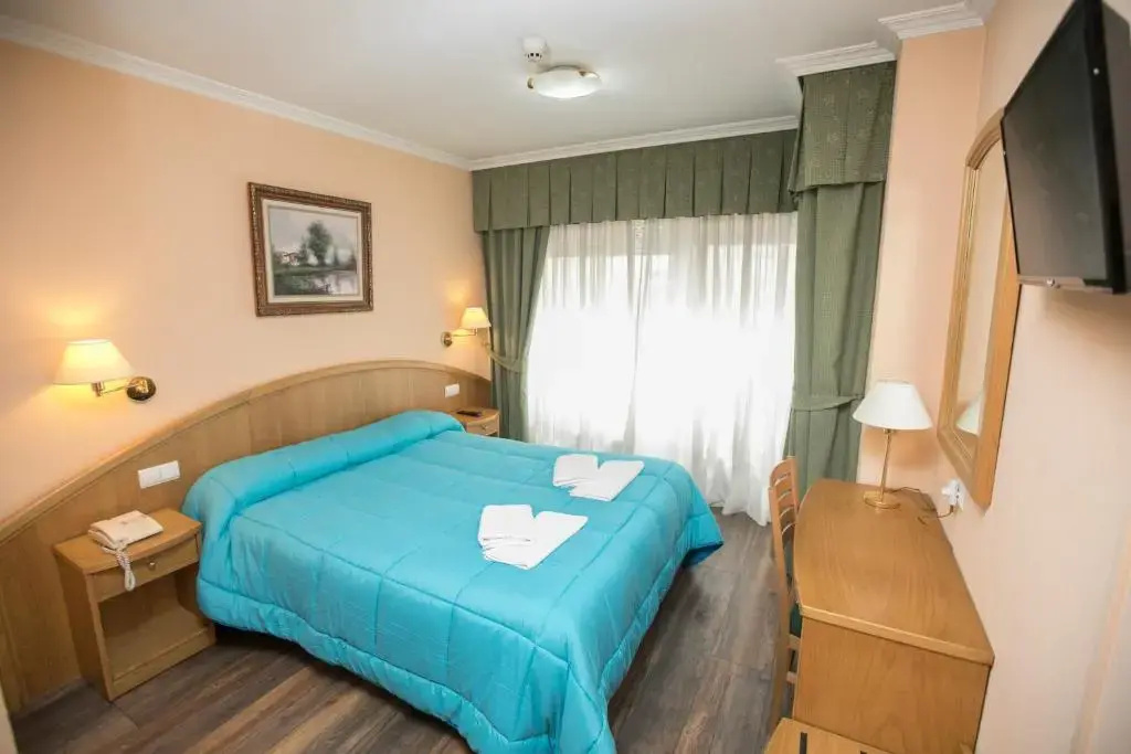 Standard Double room (full double bed)