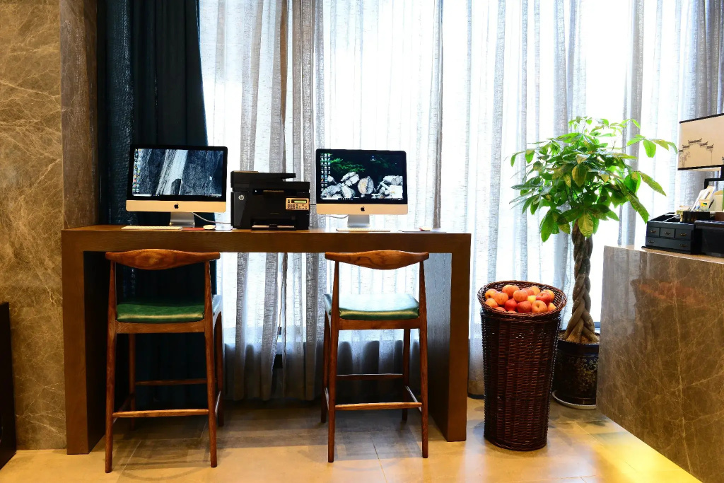 Business Centre