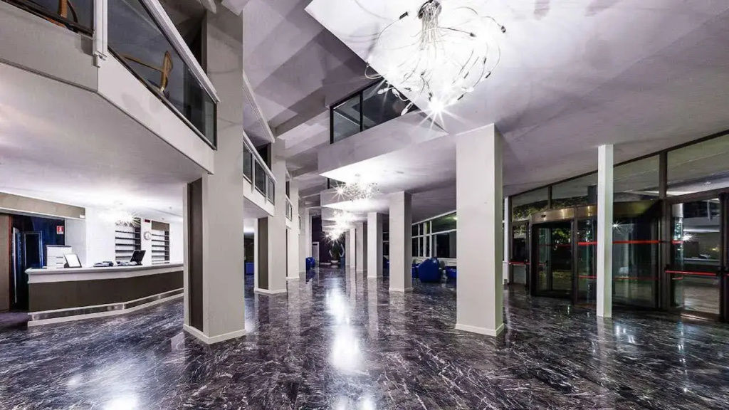 Hotel photo 9